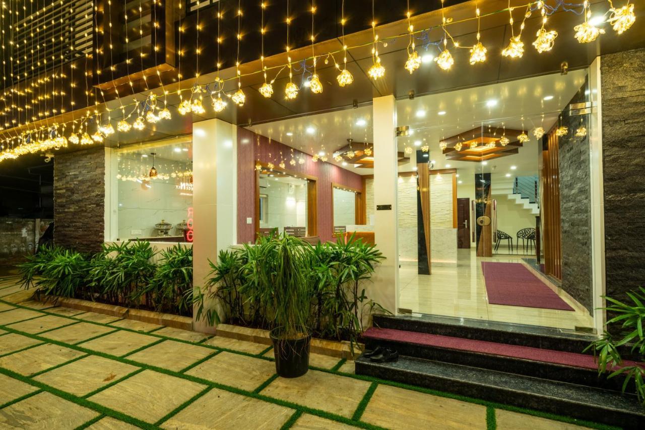 Hotel Daan Regency Thrissur Zewnętrze zdjęcie