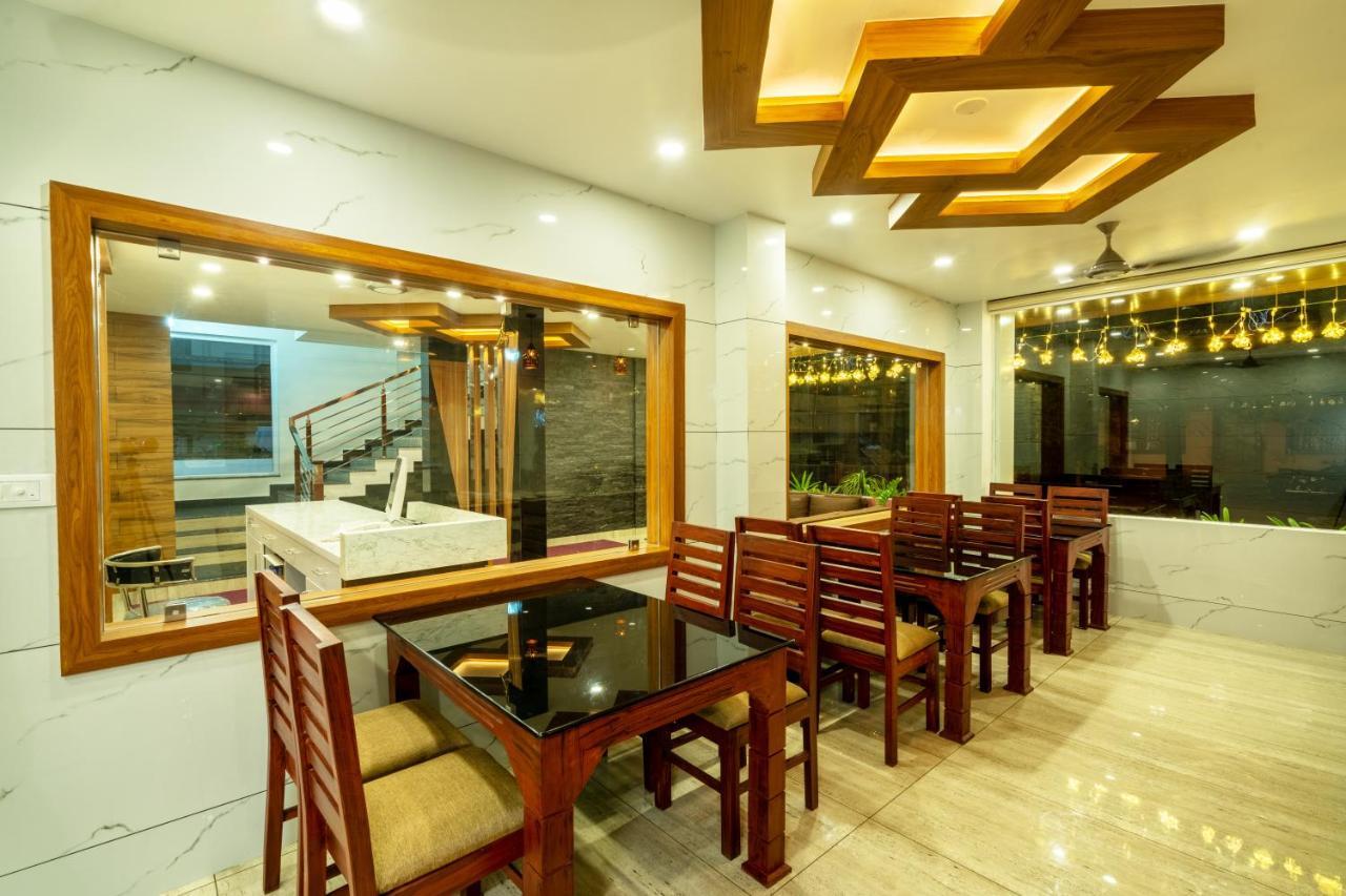 Hotel Daan Regency Thrissur Zewnętrze zdjęcie