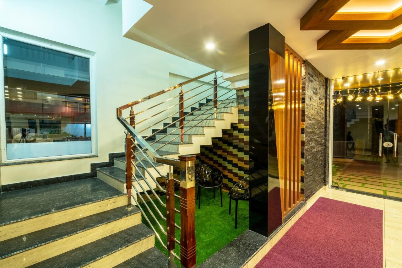 Hotel Daan Regency Thrissur Zewnętrze zdjęcie